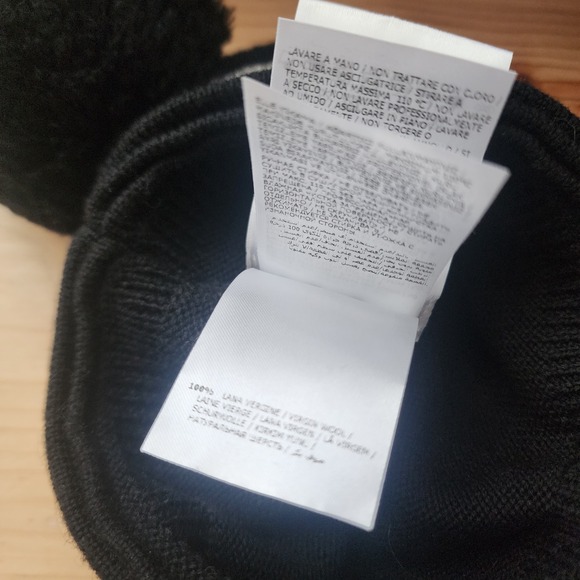 MONCLER 100% wool Black white Intarsia Logo Beanie - Picture 3 of 6